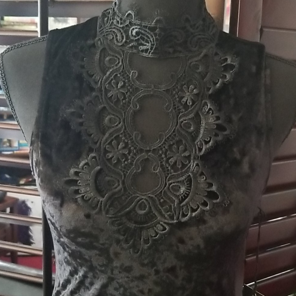 HAVE black velvet bobysuit